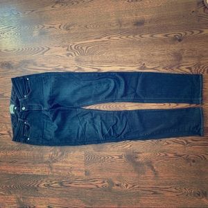 Paige skyline skinny jeans. Great condition